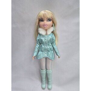 Bratz Doll Cloe Platinum Shimmer Doll Rare